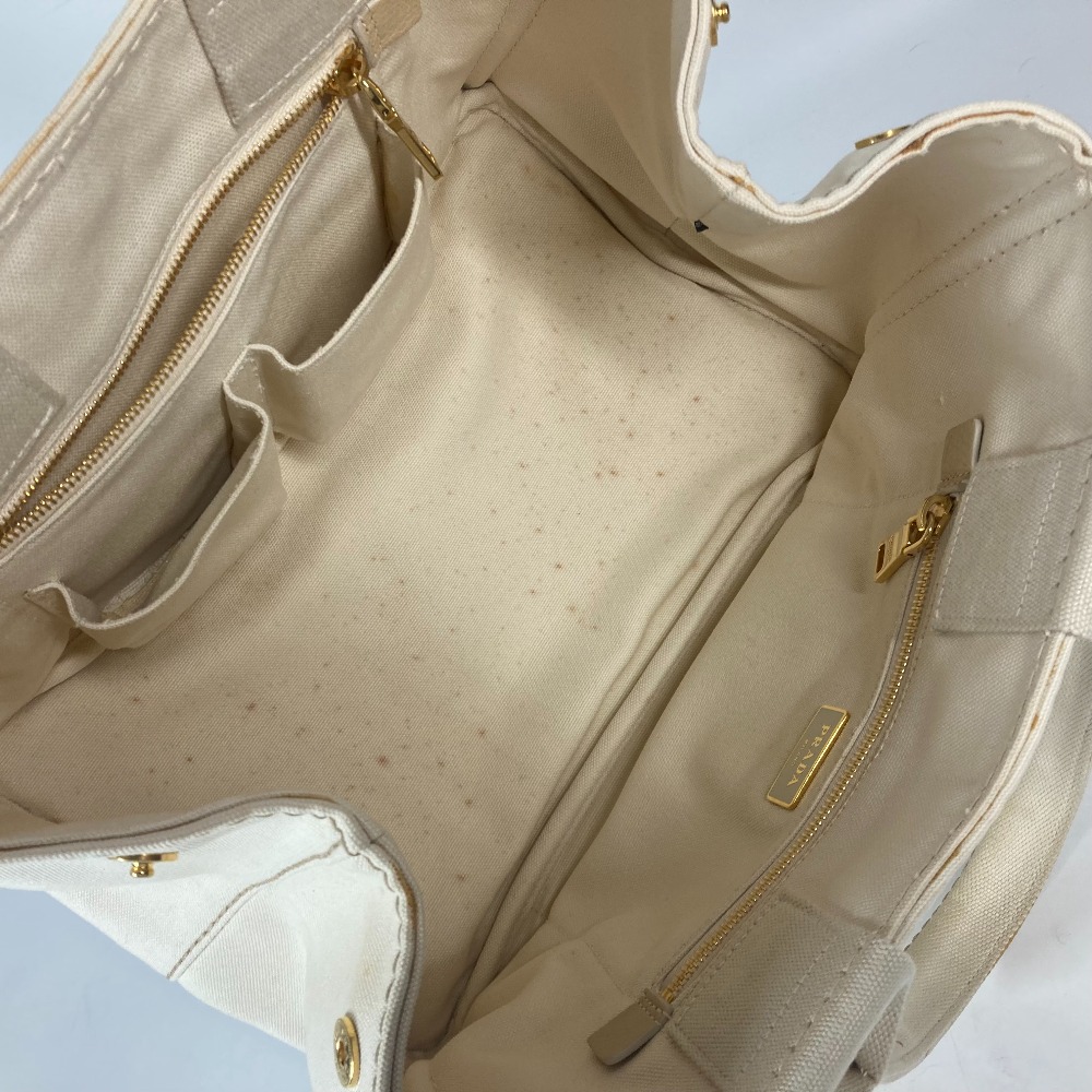 シミやカビの汚れ